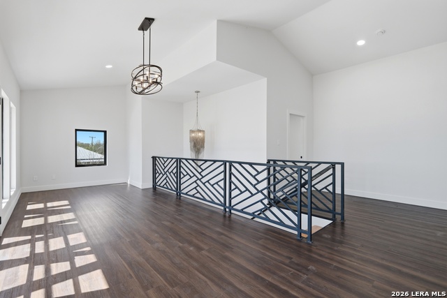 Image 29 of 48 For 608 Labor  