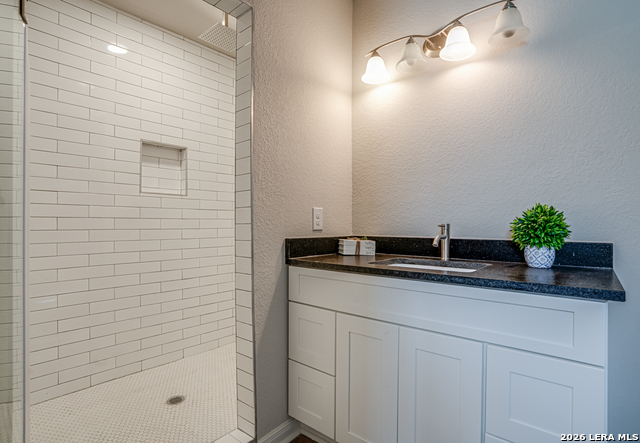 Image 21 of 38 For 2411 Huisache Av. W