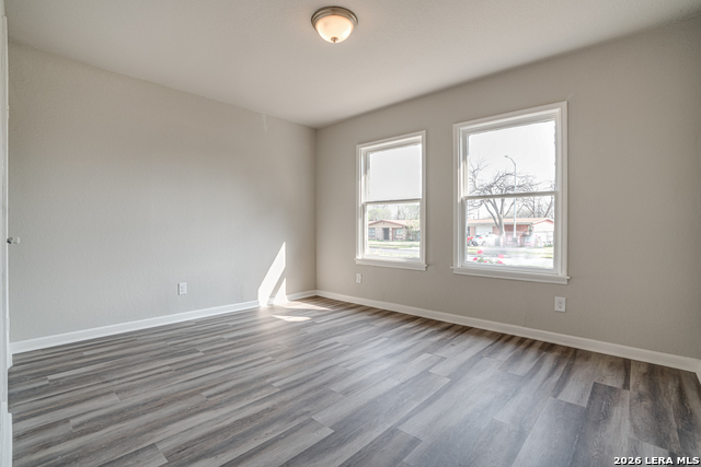 Image 23 of 38 For 2411 Huisache Av. W