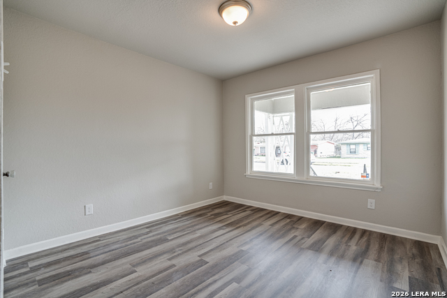 Image 25 of 38 For 2411 Huisache Av. W