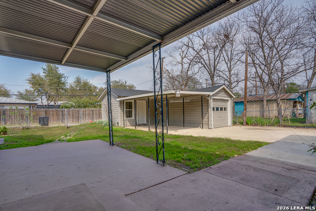 Image 28 of 38 For 2411 Huisache Av. W