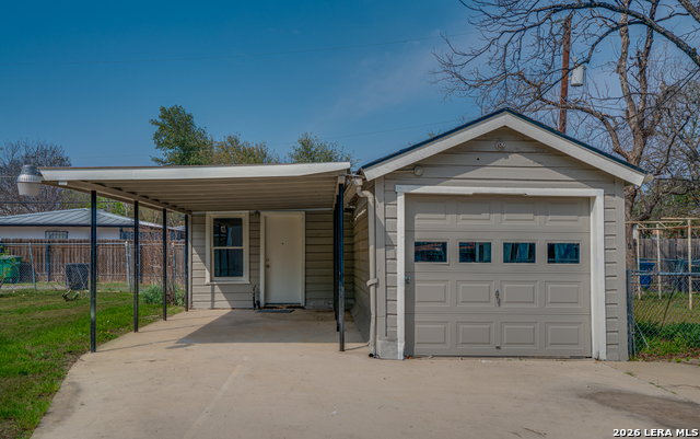 Image 30 of 38 For 2411 Huisache Av. W