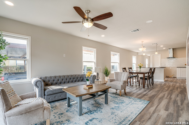 Image 5 of 38 For 2411 Huisache Av. W