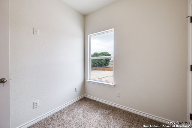 Image 11 of 12 For 7302 Mary Abbott  104