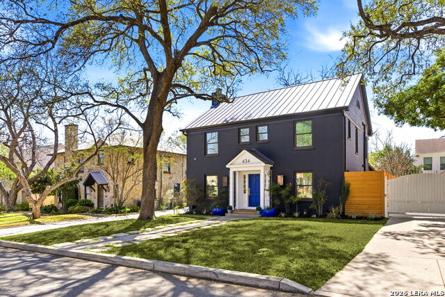 Image 2 of 36 For 434 Thelma  