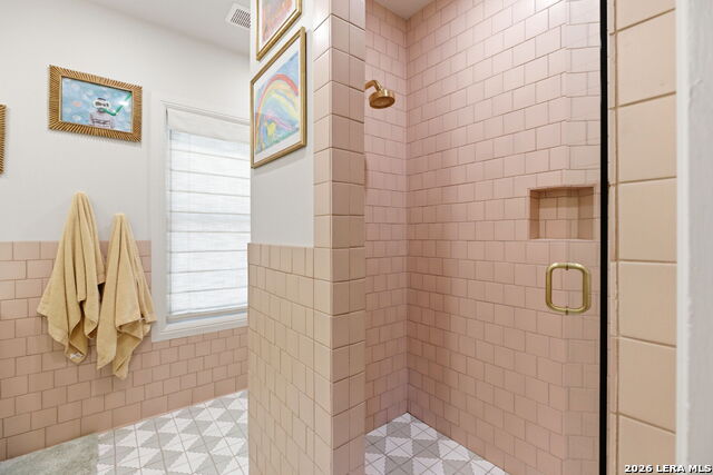 Image 29 of 36 For 434 Thelma  