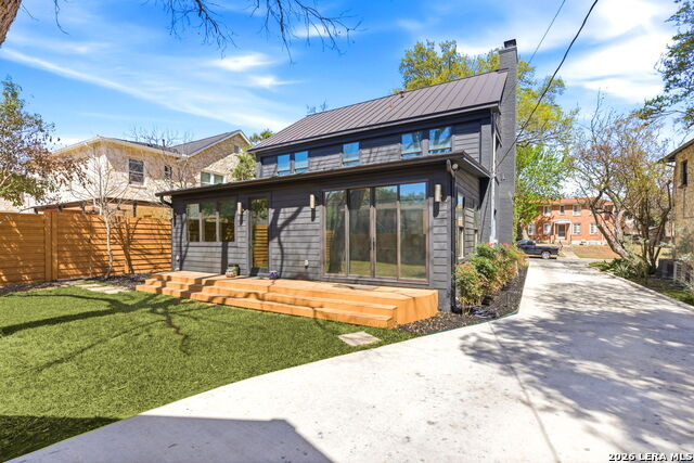 Image 31 of 36 For 434 Thelma  