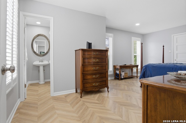 Image 11 of 28 For 1210 Summit  