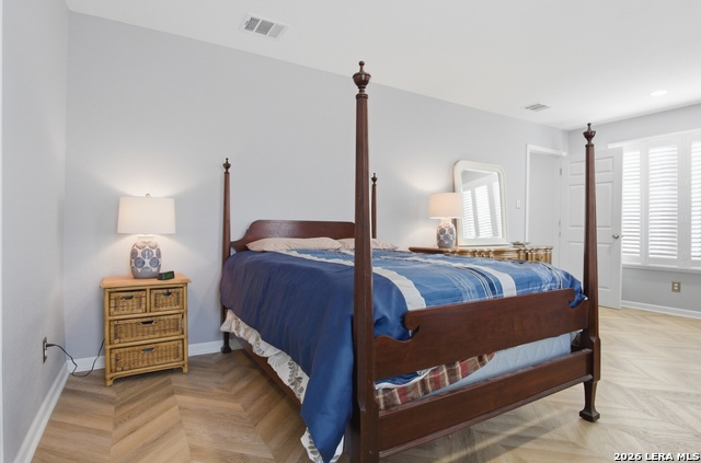 Image 12 of 28 For 1210 Summit  