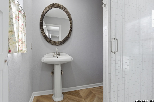 Image 13 of 28 For 1210 Summit  