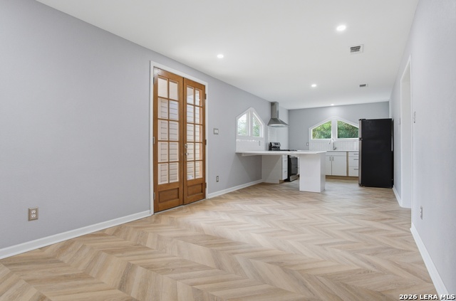 Image 17 of 28 For 1210 Summit  