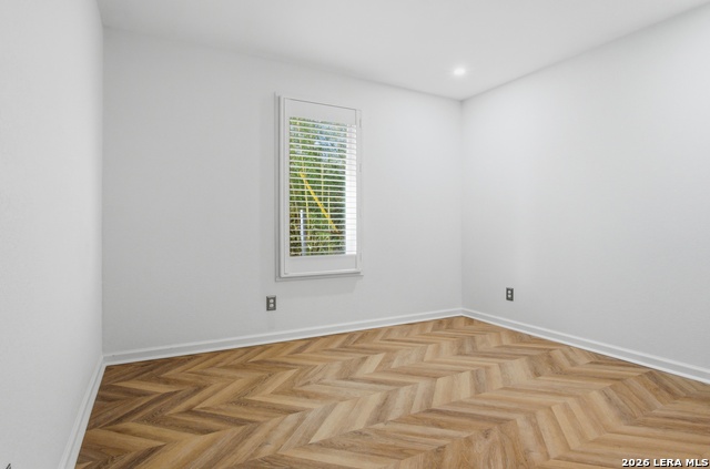 Image 20 of 28 For 1210 Summit  