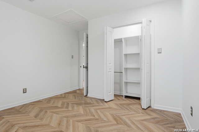 Image 23 of 28 For 1210 Summit  