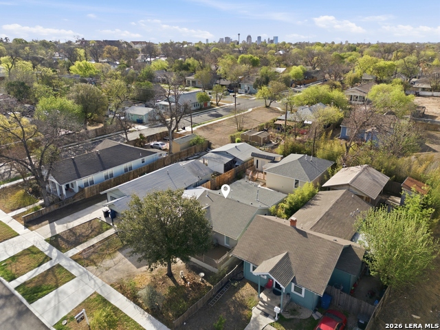 Image 26 of 28 For 1210 Summit  