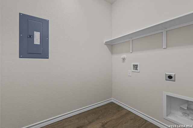 Image 4 of 32 For 212 Hooded Dotterel