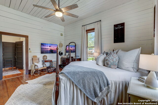 Image 31 of 64 For 109 Evergreen St W