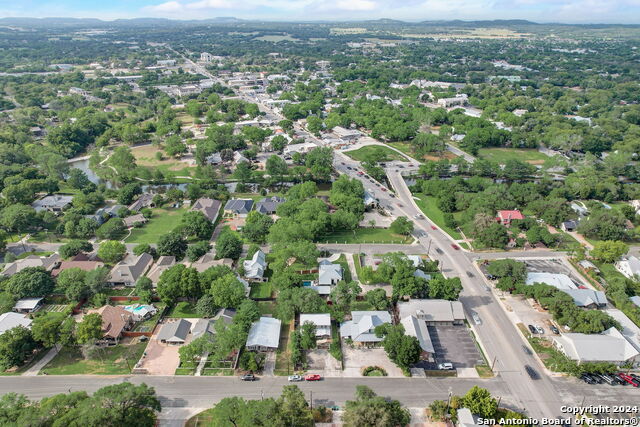 Image 64 of 64 For 109 Evergreen St W