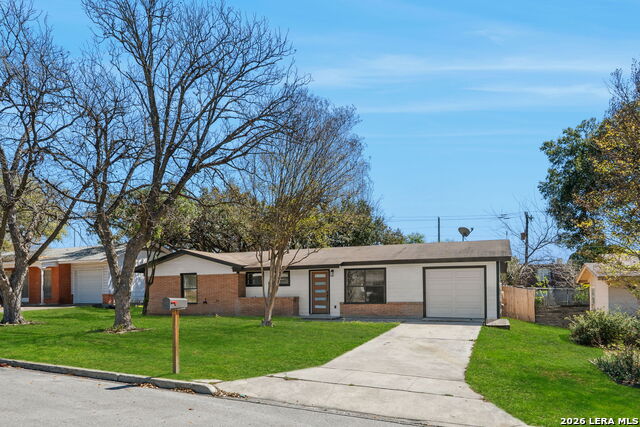 Image 26 of 33 For 4426 Newcome Dr