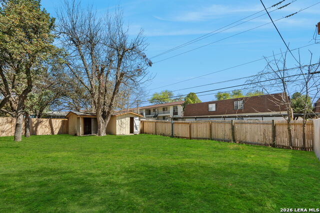 Image 27 of 33 For 4426 Newcome Dr