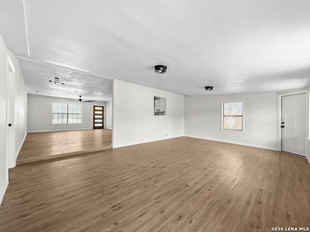 Image 8 of 33 For 4426 Newcome Dr