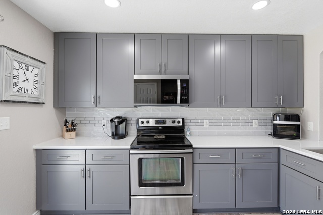 Image 14 of 36 For 10922 Livewater