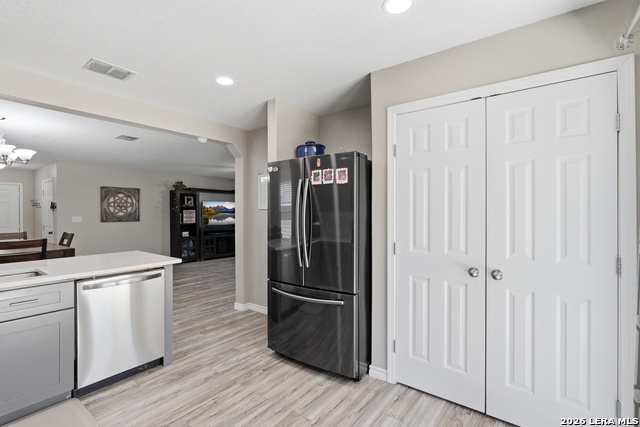 Image 15 of 36 For 10922 Livewater