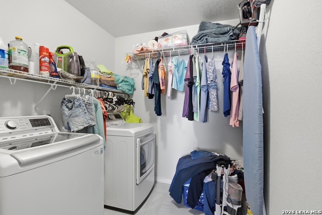 Image 23 of 36 For 10922 Livewater