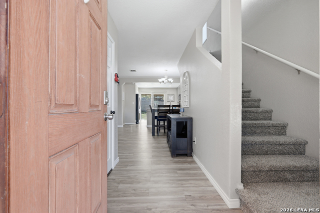 Image 5 of 36 For 10922 Livewater