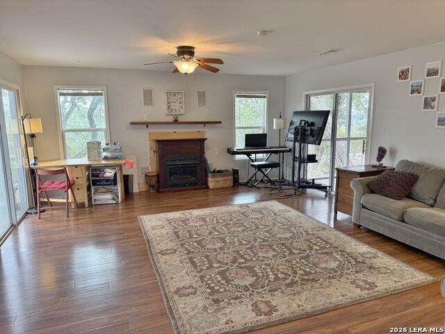 Image 5 of 24 For 1154 Spitz Kegel View