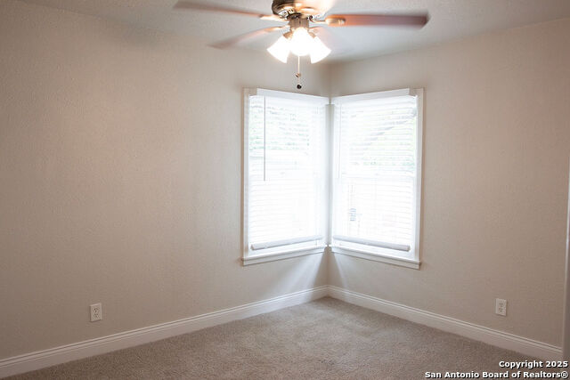 Image 21 of 29 For 4618 Neer  