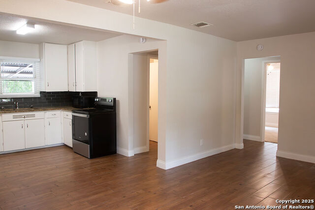 Image 6 of 29 For 4618 Neer  