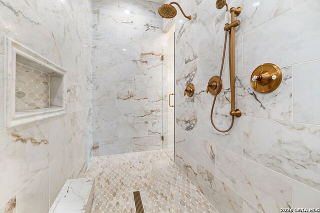 Image 16 of 41 For 23706 High Garden