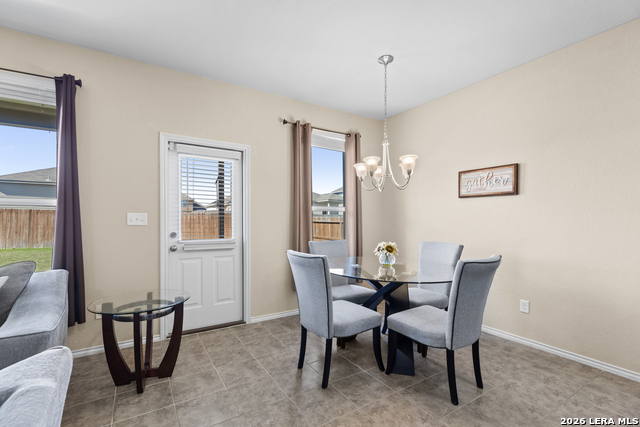 Listing photo id 10 for 2818 Ridge Berry Rd.