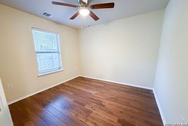 Image 10 of 32 For 220 Hansford