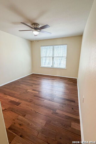 Image 14 of 32 For 220 Hansford