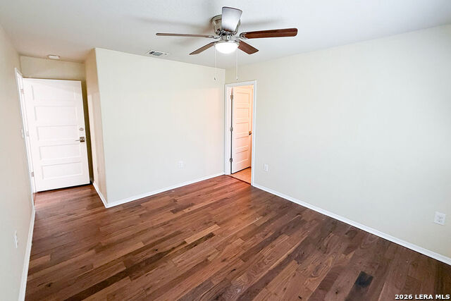 Image 16 of 32 For 220 Hansford