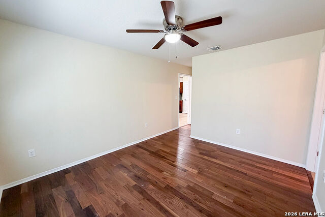 Image 17 of 32 For 220 Hansford