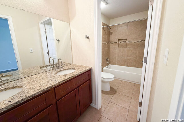 Image 18 of 32 For 220 Hansford