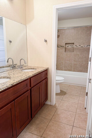 Image 19 of 32 For 220 Hansford