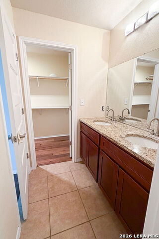 Image 22 of 32 For 220 Hansford