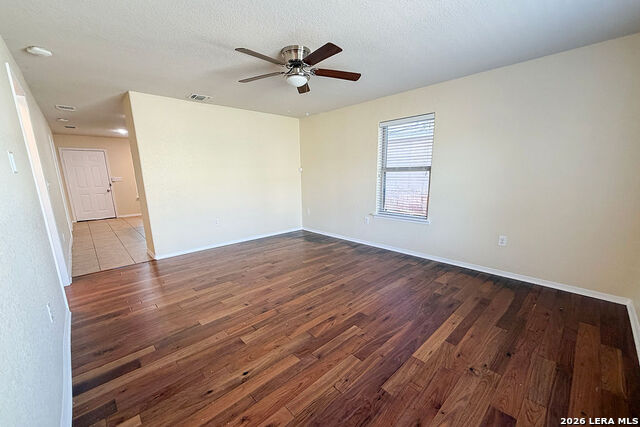 Image 3 of 32 For 220 Hansford