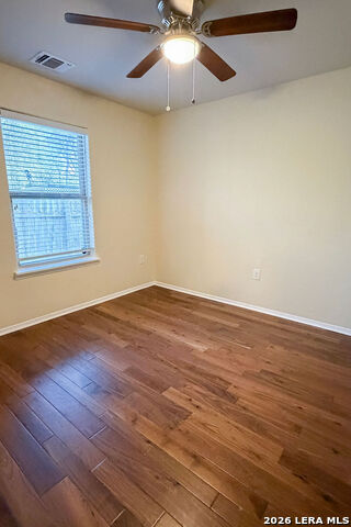 Image 9 of 32 For 220 Hansford