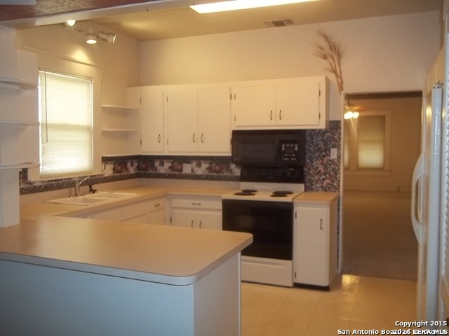 Image 4 of 9 For 330 Eads  