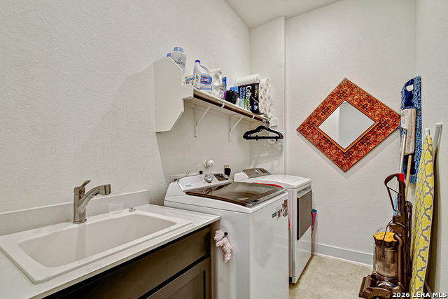 Image 21 of 45 For 422 Corwin  