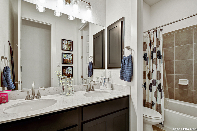 Image 27 of 45 For 422 Corwin  