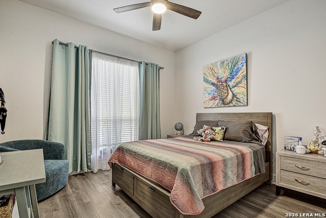 Image 30 of 45 For 422 Corwin  