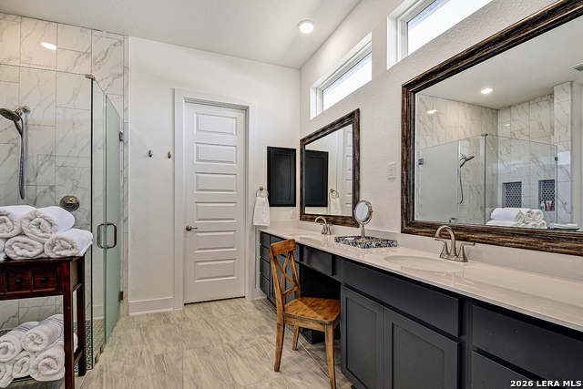 Image 34 of 45 For 422 Corwin  