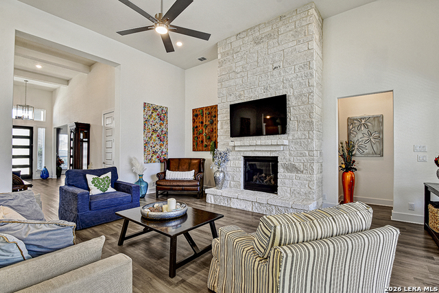 Image 8 of 45 For 422 Corwin  