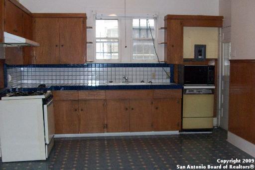 Image 10 of 17 For 120 Delaware St