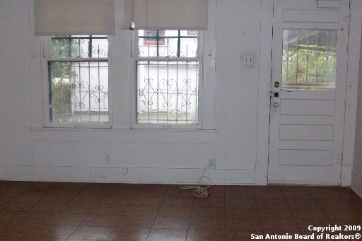 Image 12 of 17 For 120 Delaware St